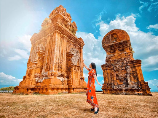 Điểm dừng chân cuối cùng của Tour Quy Nhơn 1 Ngày thường là khu vực nào để tiện cho khách tự túc?