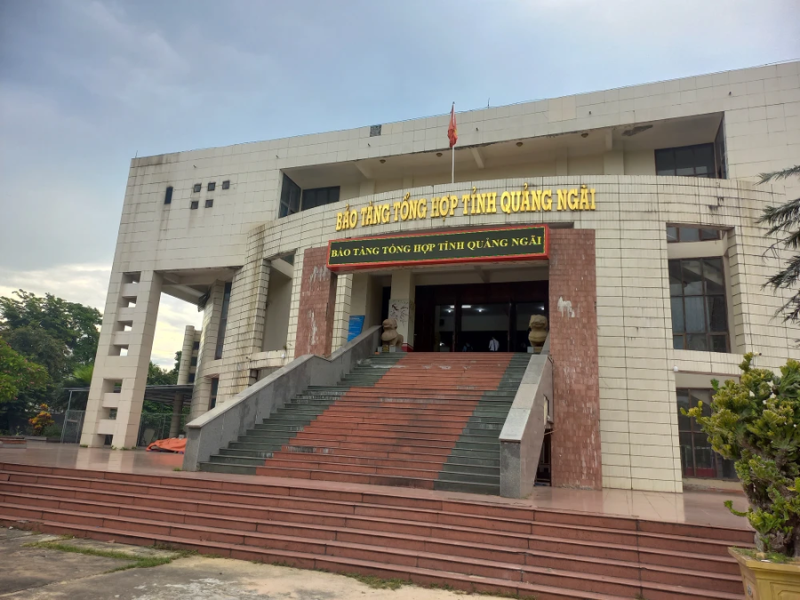 Tour Quảng Ngãi 2 ngày 3 đêm từ Hà Nội