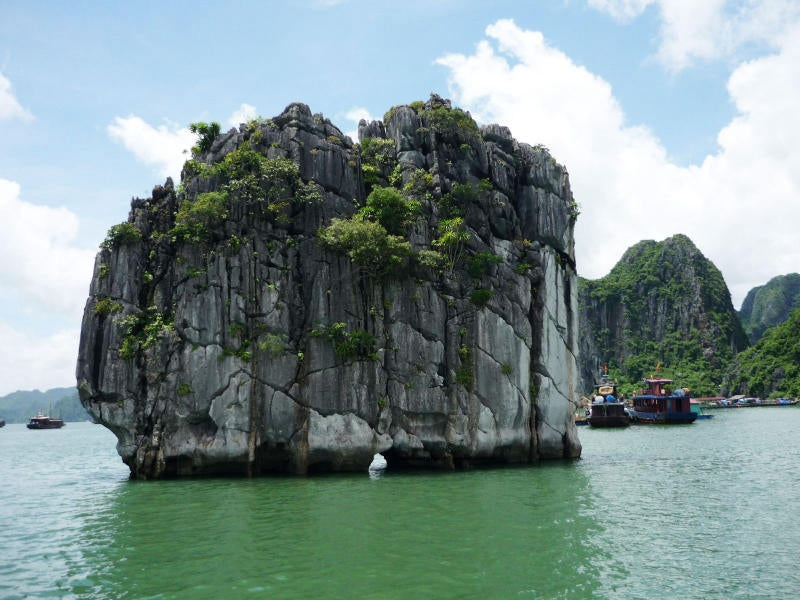 Tour nghỉ lễ 30/4 &1/5 ở Hạ Long