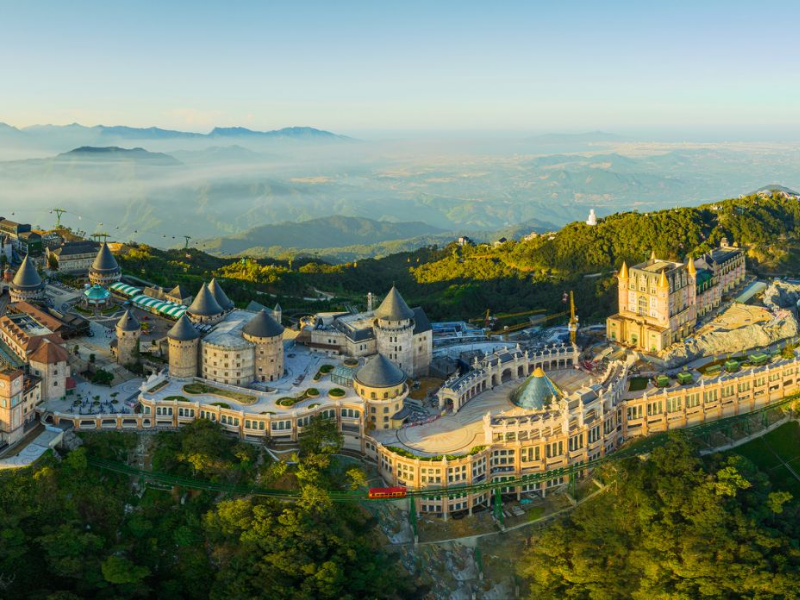 Tour Hội An - Bà Nà Hills 1 ngày (đi cáp treo, khám phá khu du lịch Bà Nà Hills ở Đà Nẵng)