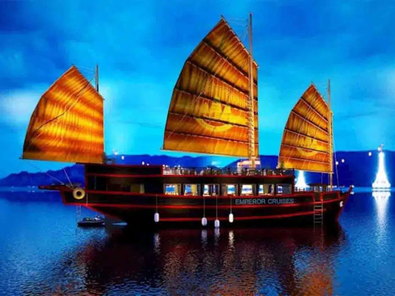 Tour Du Thuyền Emperor Cruises 5 Sao Nha Trang