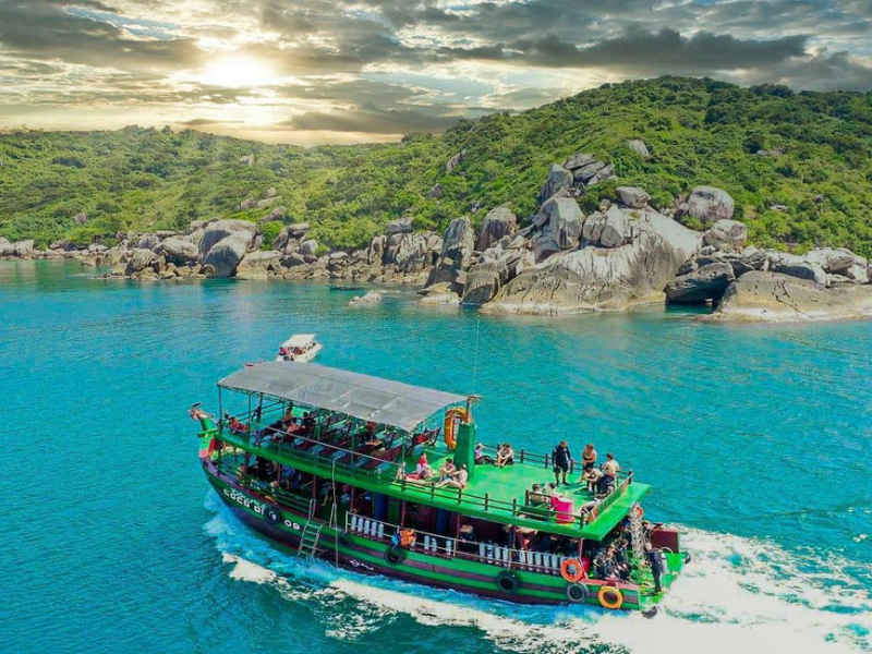 Tour Hội An - Khám phá Cù Lao Chàm 1 ngày (đi cano, lặn biển ngắm san hô, tắm biển)