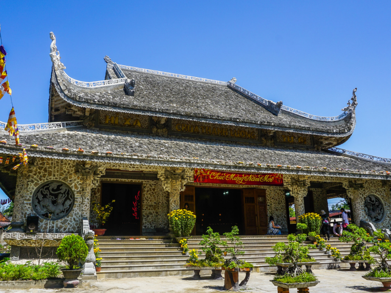 Tour Tâm Linh Chùa Thanh Lương - Chùa Bảo Lâm 1 Ngày