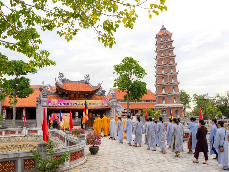 Tour Hành Hương Chiêm Bái Cổ Tự Quy Nhơn 1 Ngày