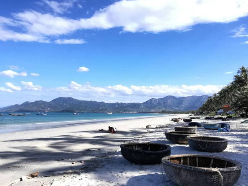 Tour Dốc Lết - Biển Thiên Đường 1 Ngày Từ Nha Trang