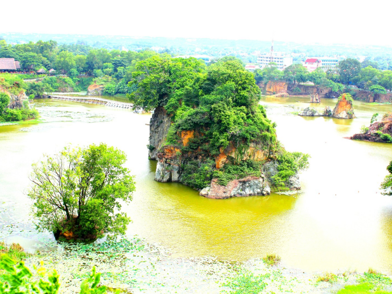 Tour Tâm Linh Chùa Thanh Lương - Chùa Bảo Lâm 1 Ngày
