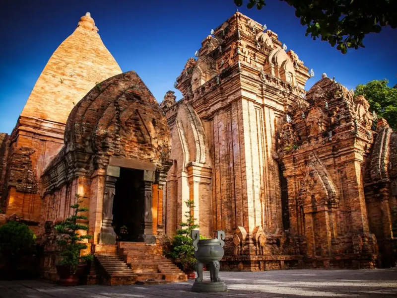 Tour Tham Quan Thành Phố Nha Trang (City Tour) 1 Ngày