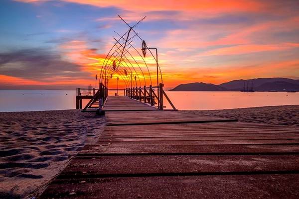 Tour Ngắm Hoàng Hôn Trên Biển 1 Ngày Từ Nha Trang