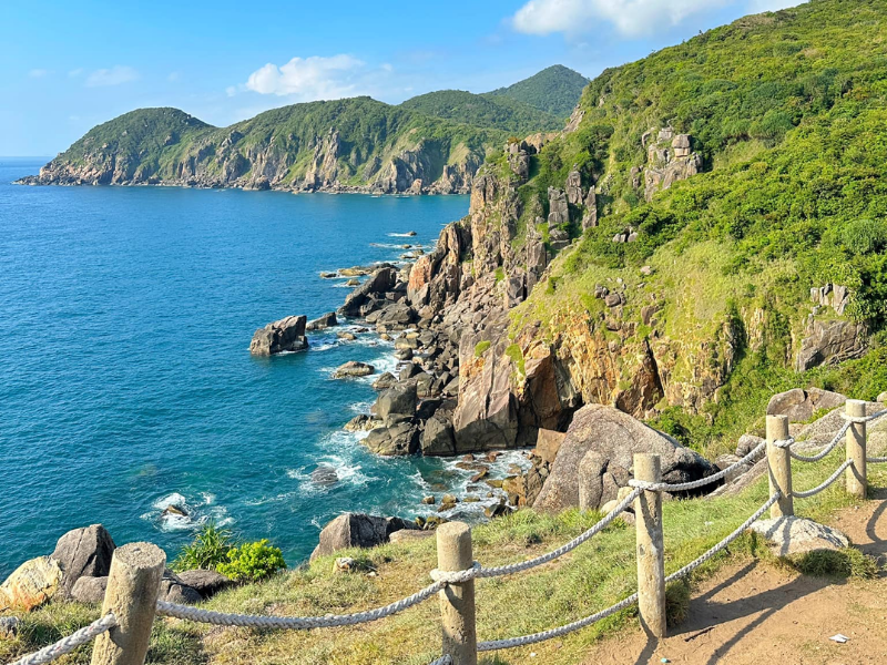 Tour Cắm Trại Và Đón Bình Minh Tại Mũi Điện