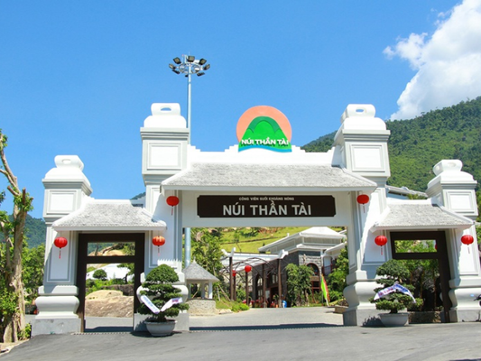 Tour Núi Thần Tài 1 Ngày Từ Đà Nẵng