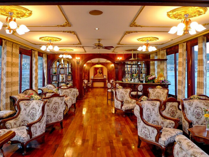 Tour Du Thuyền Emperor Cruises 5 Sao Nha Trang