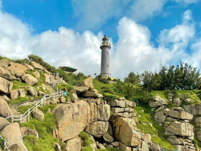 Tour Cắm Trại Và Đón Bình Minh Tại Mũi Điện