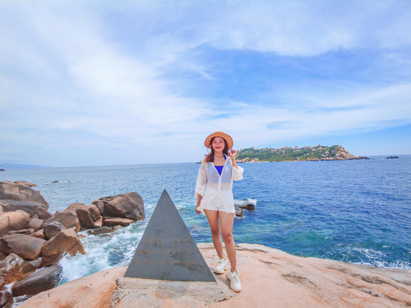 Tour Mũi Điện - Bãi Môn - Vũng Rô - Tháp Nhạn 1 Ngày